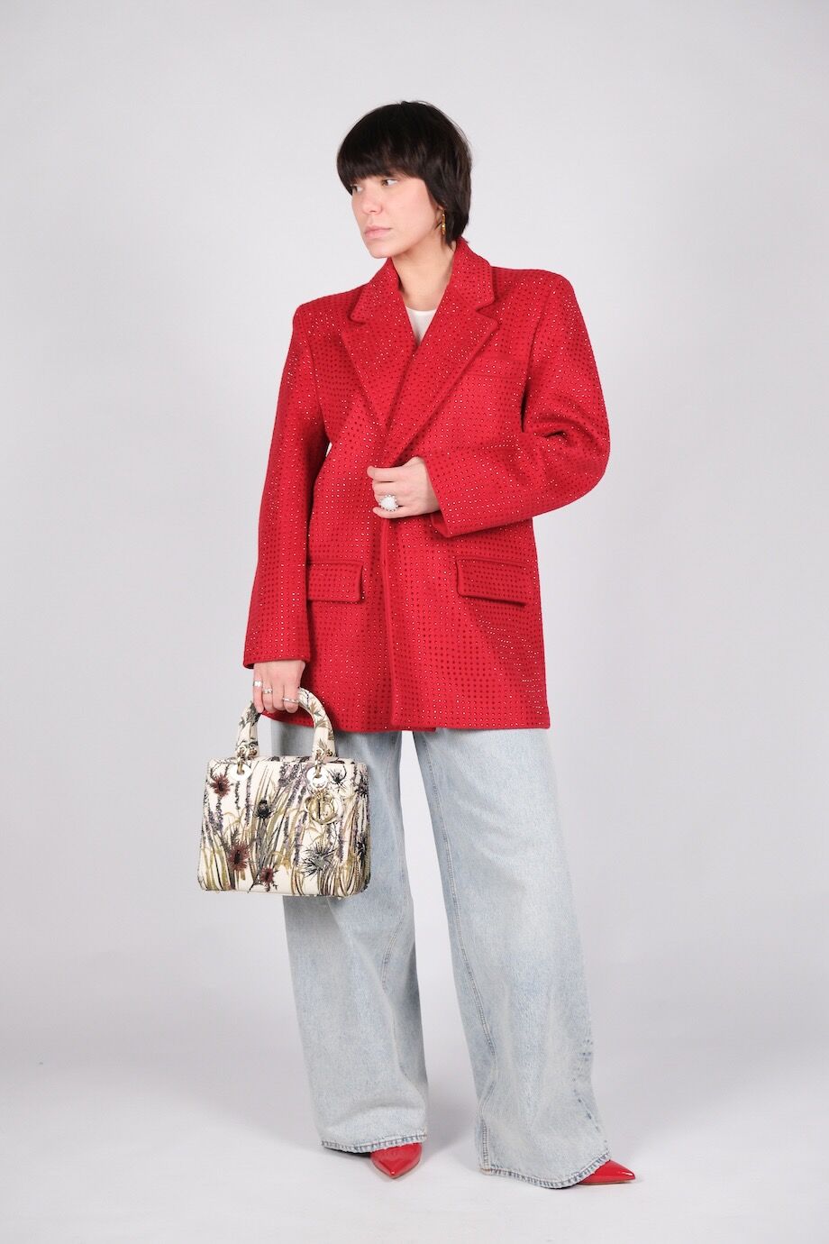 image 3 Пальто-жакет красного цвета с декором из камней