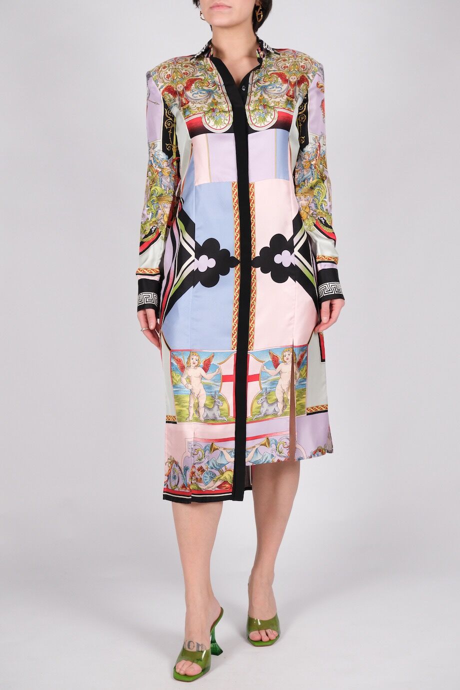 image 1 Шелковое платье-рубашка с ярким принтом