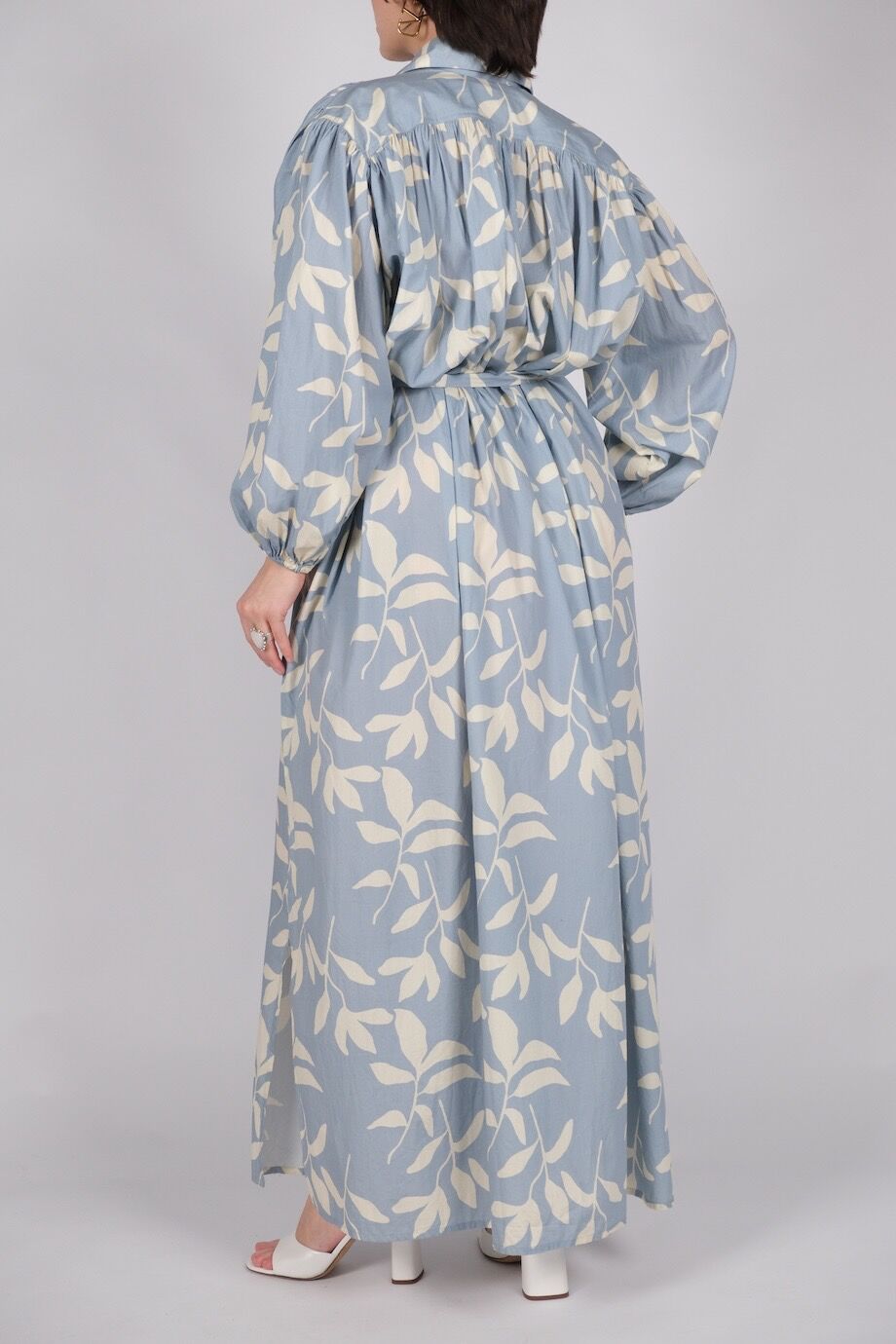 image 3 Платье свободного кроя голубого цвета с белым узором