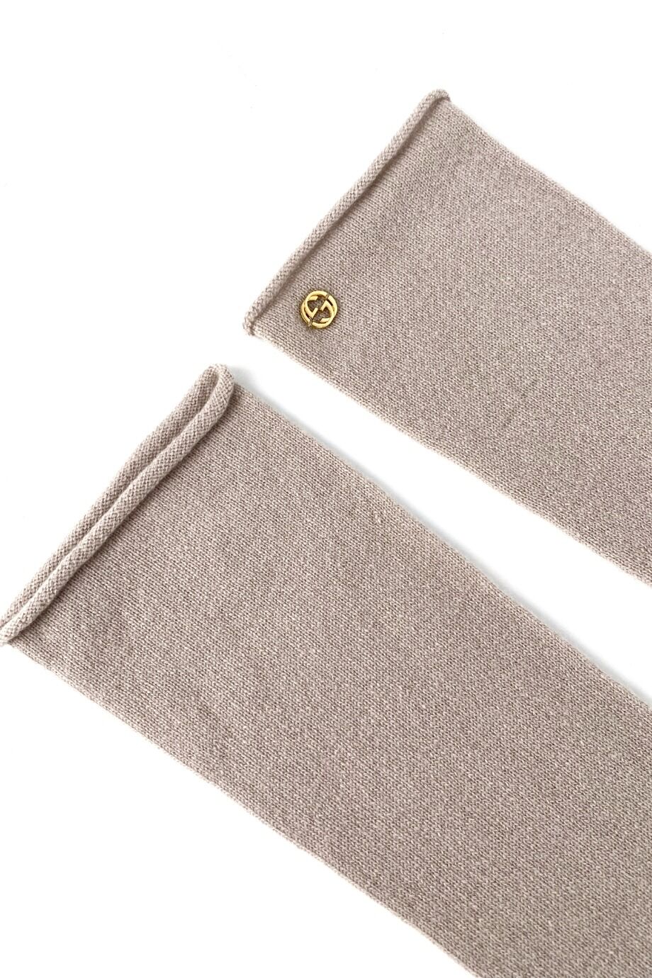 image 3 Кашемировые перчатки серо-бежевого цвета