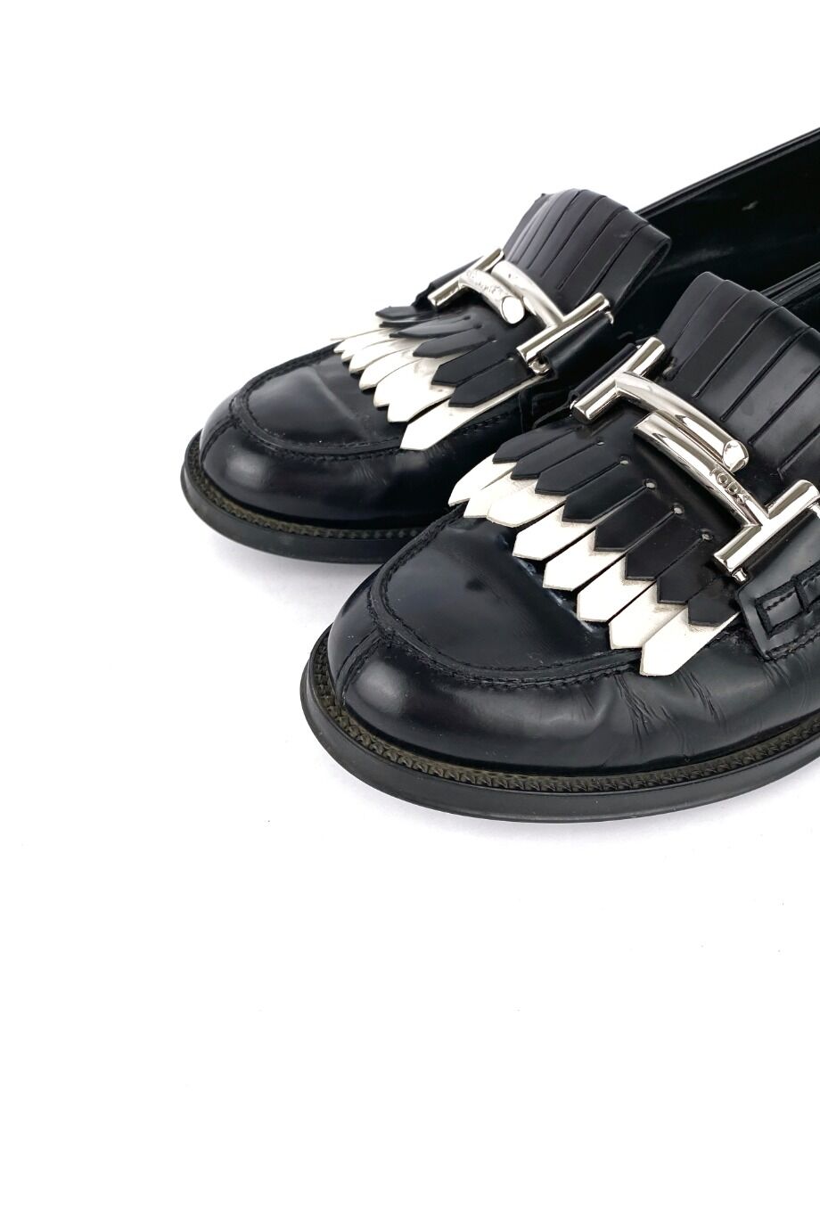 image 3 Лоферы черного цвета с металлическими буквами-пряжками