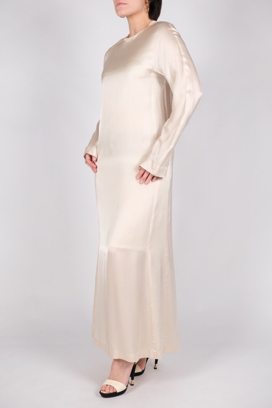 image 2 Платье с длинным рукавом жемчужного цвета