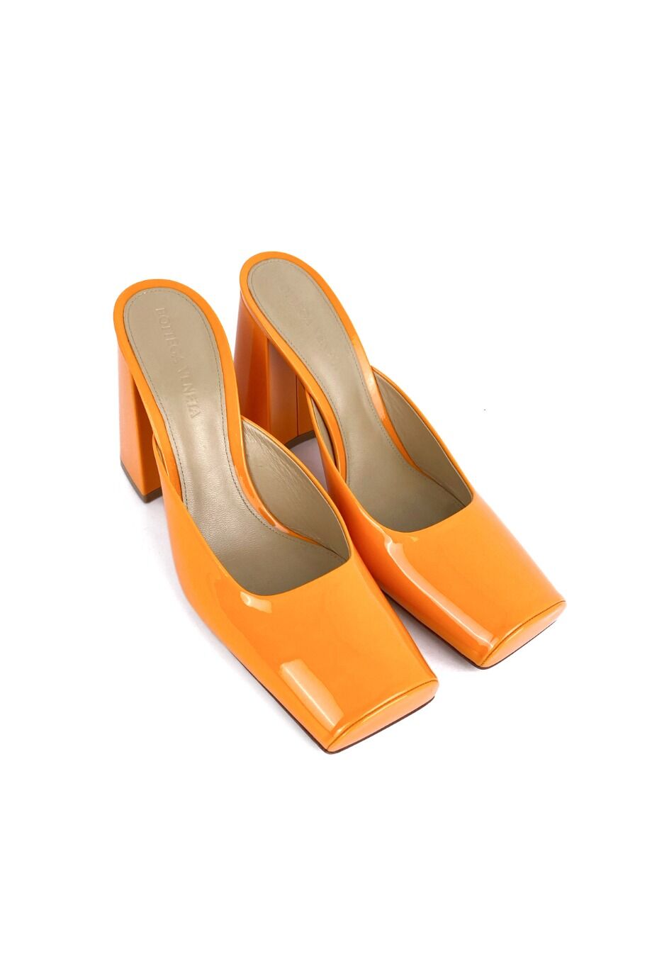 image 1 Лаковые мюли оранжевого цвета