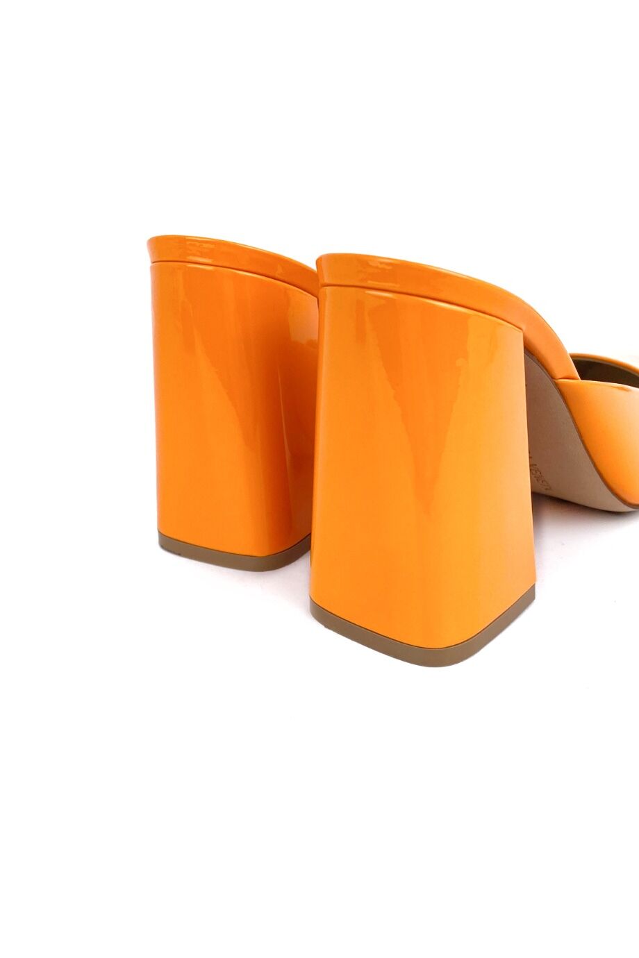 image 4 Лаковые мюли оранжевого цвета