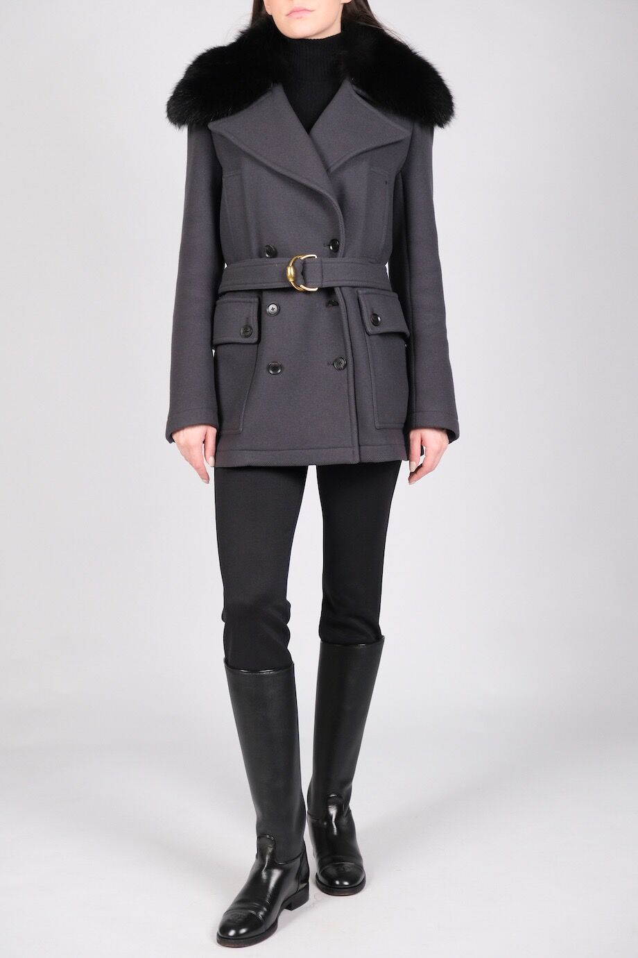 image 1 Укороченное пальто графитового цвета с воротником из меха лисы