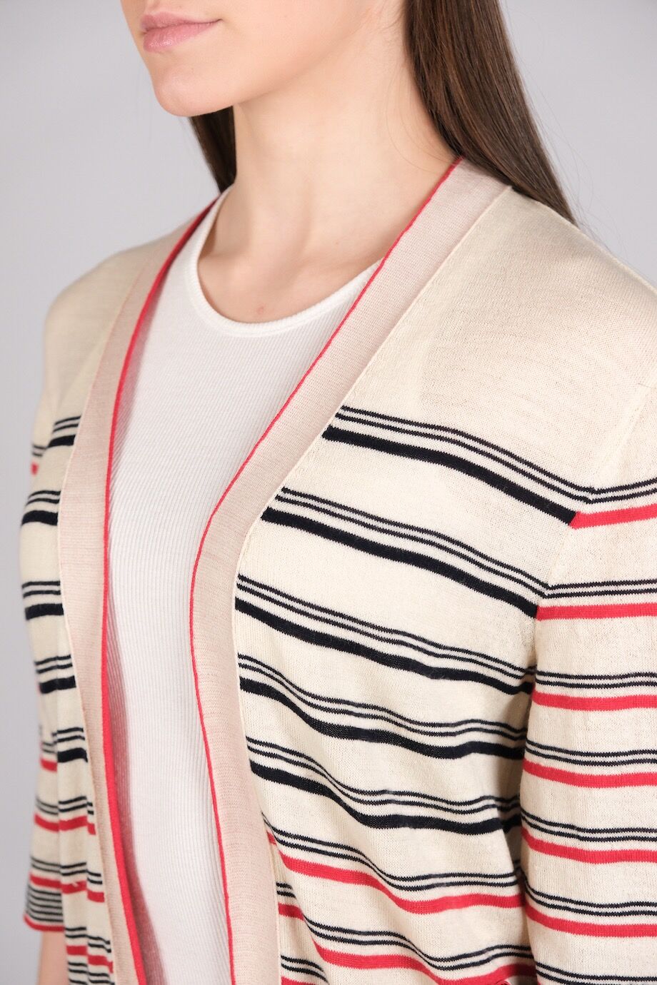 image 4 Кардиган молочного цвета в красно-черные полоски