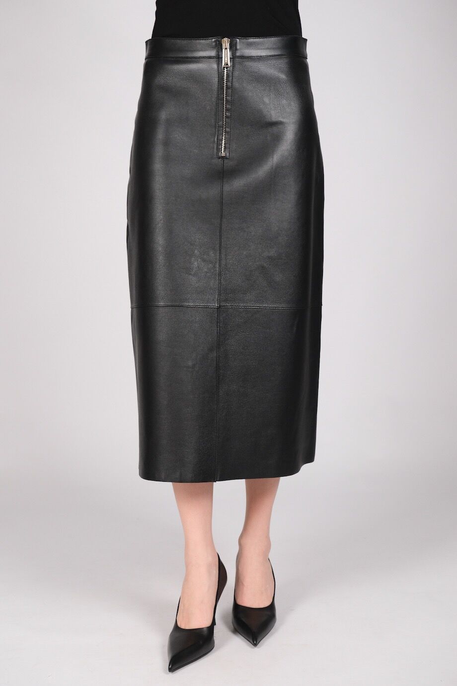 image 2 Кожаная юбка-миди черного цвета