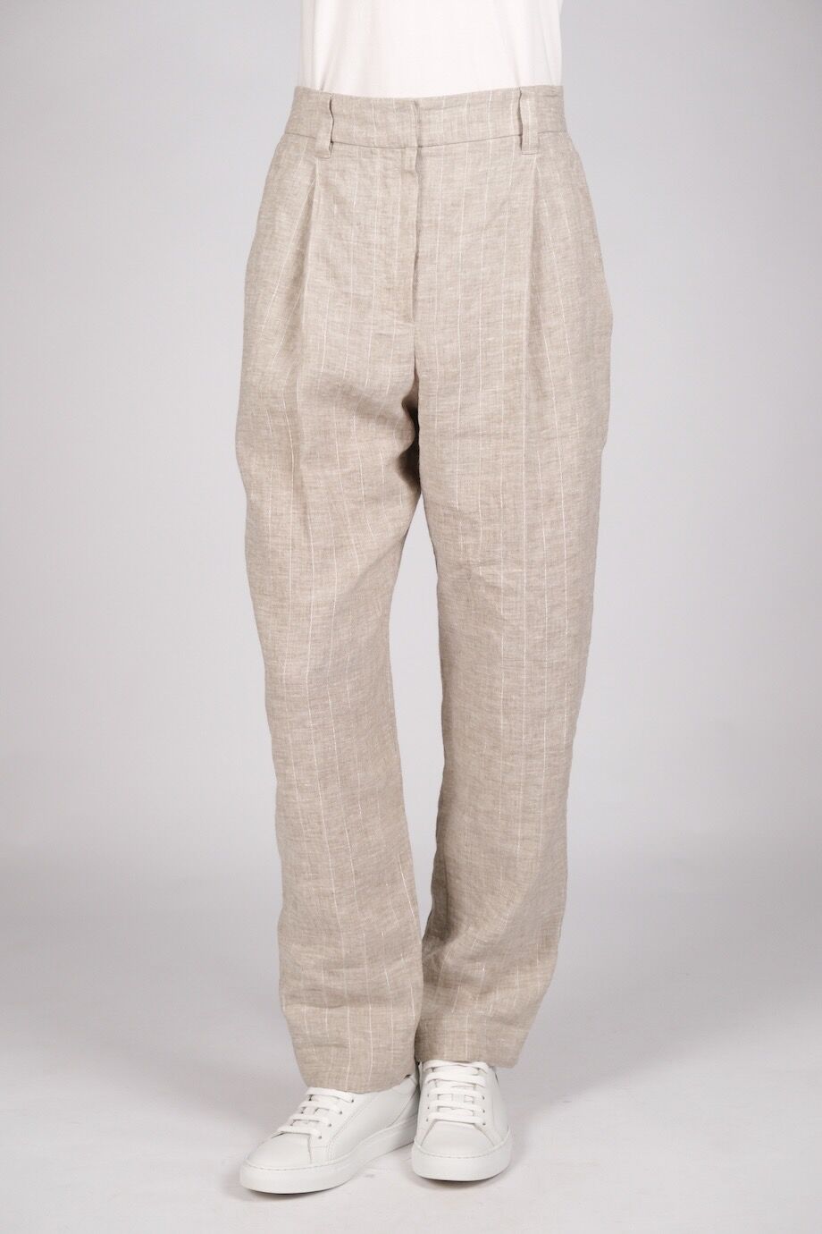 image 6 Льняные брюки серо-бежевого цвета в полоску