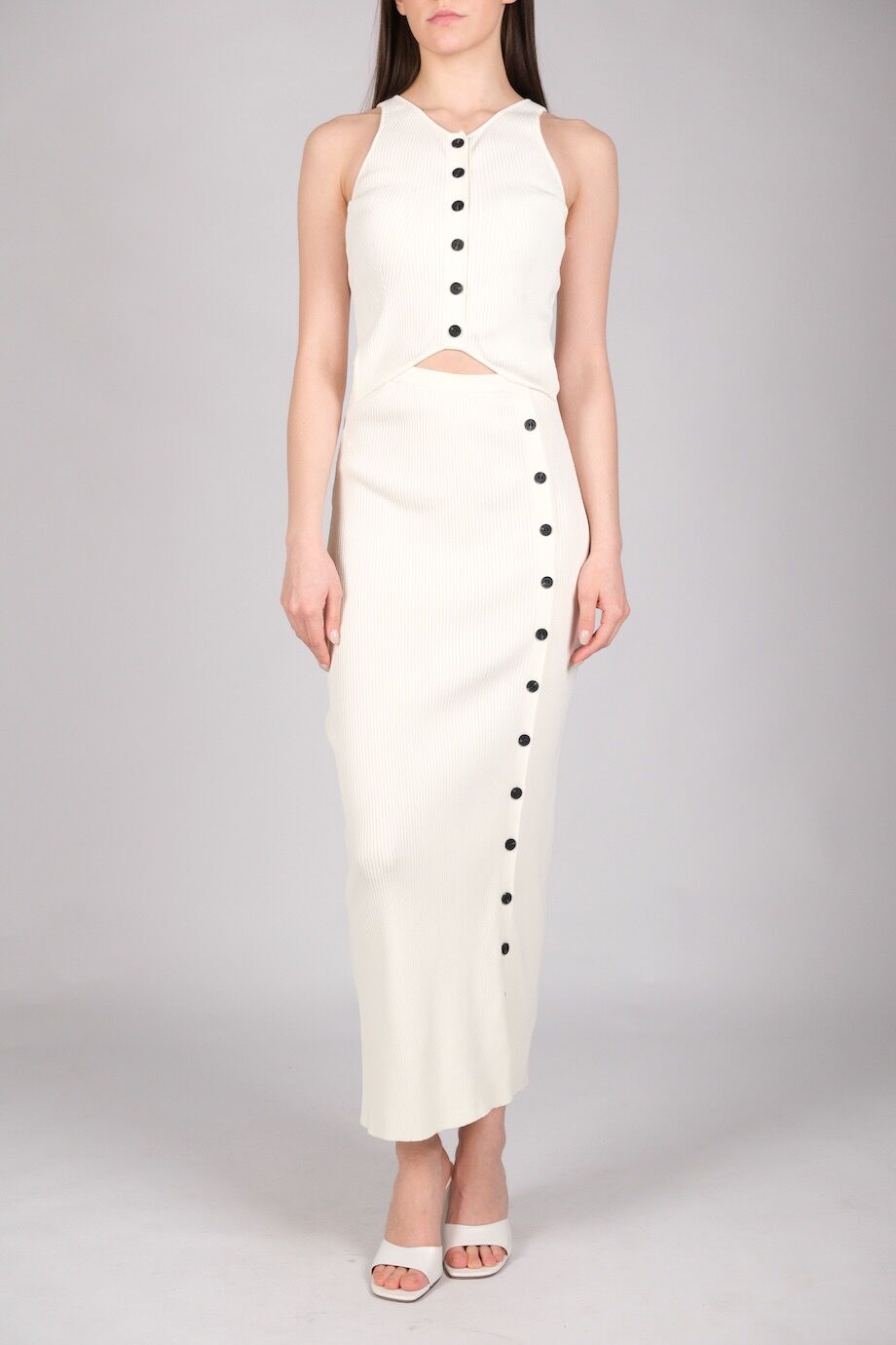 image 1 Платье молочного цвета на пуговицах в лапшу