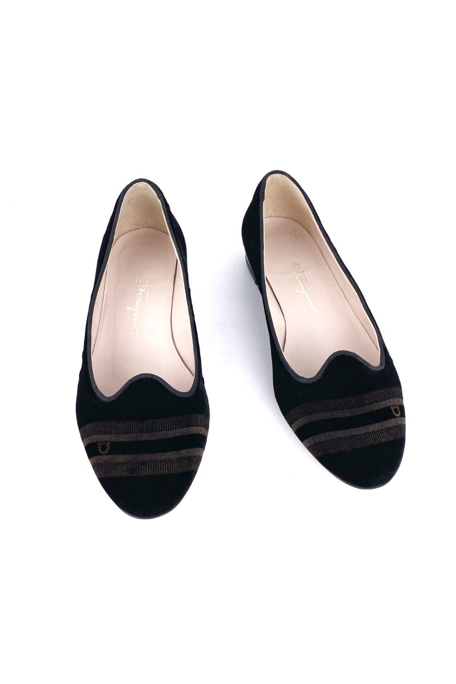 image 2 Бархатные балетки черного цвета