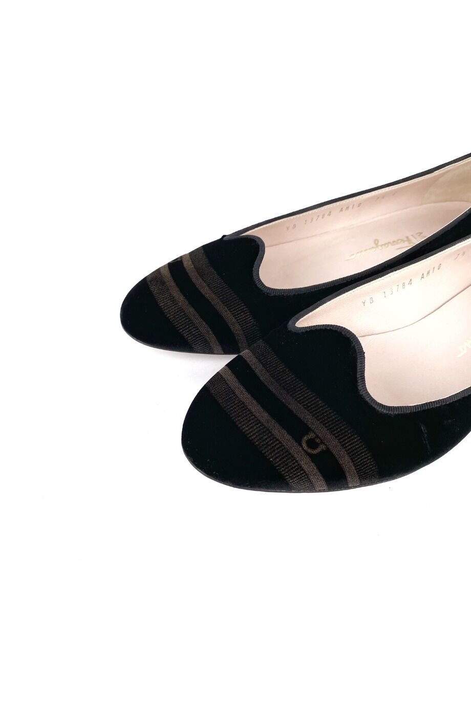 image 3 Бархатные балетки черного цвета