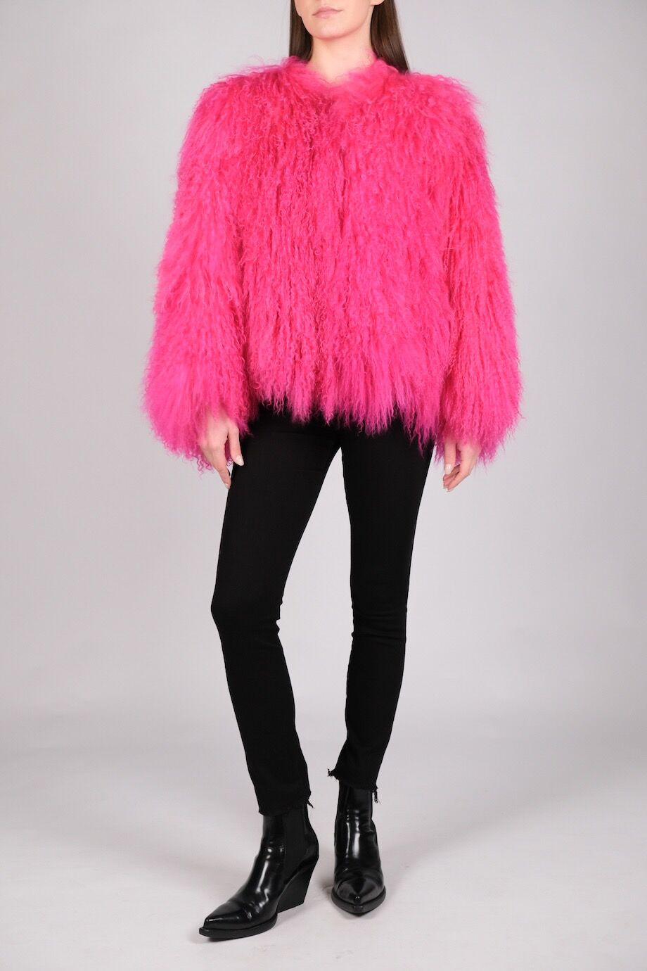 image 1 Шуба из ламы розового цвета