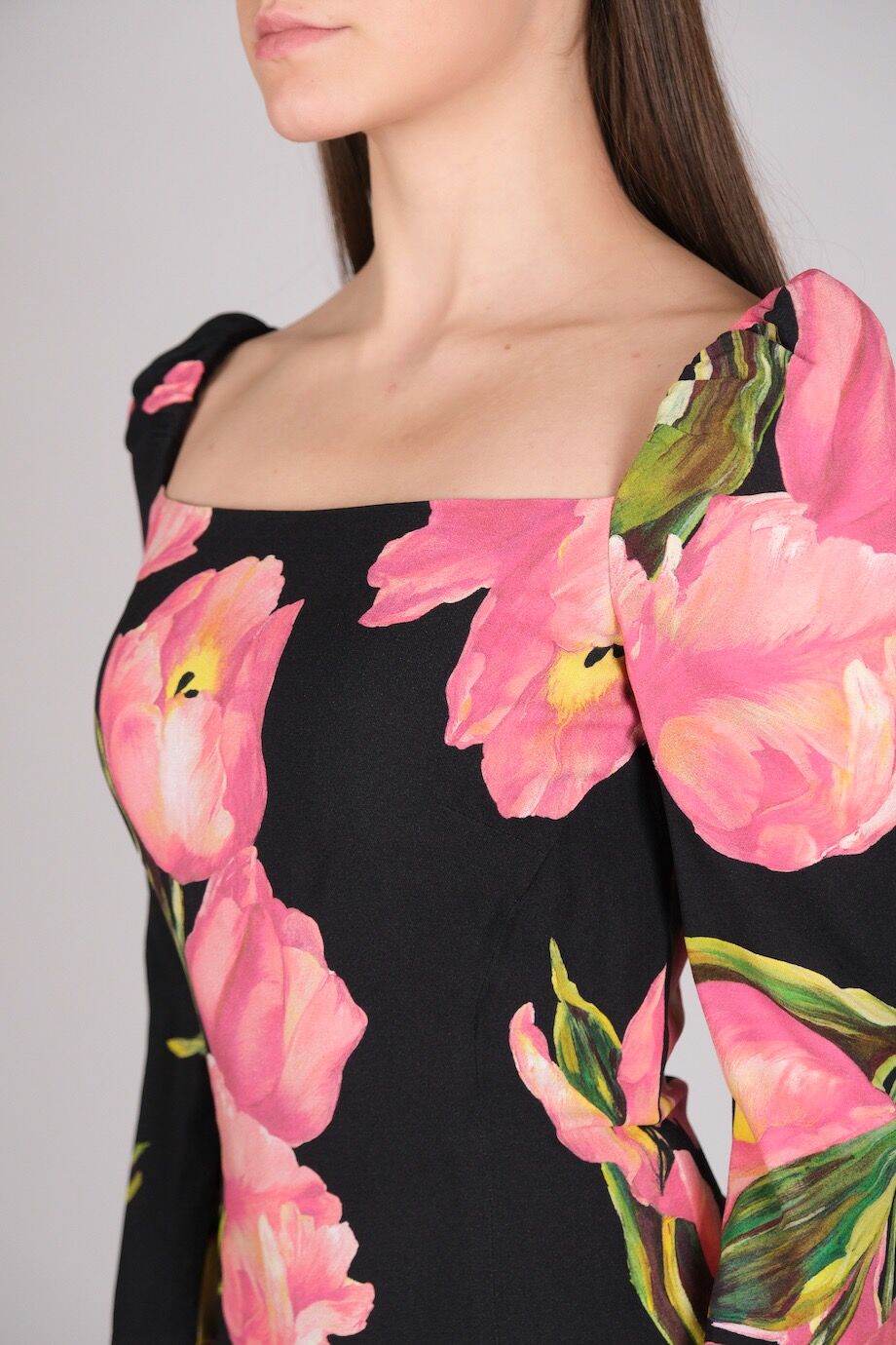 image 4 Платье черного цвета с принтом тюльпаны