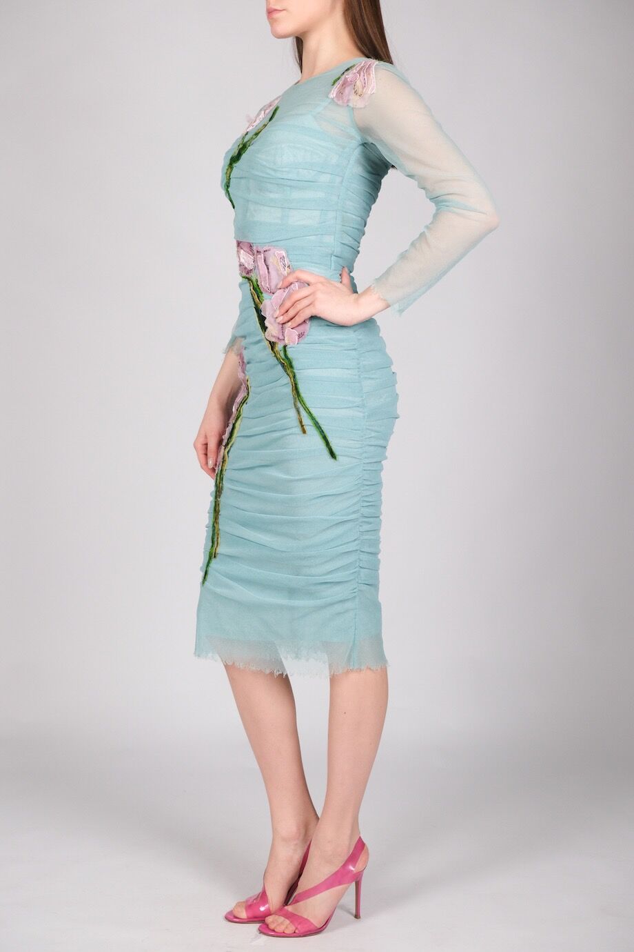 image 2 Платье голубого цвета с драпировками и аппликациями