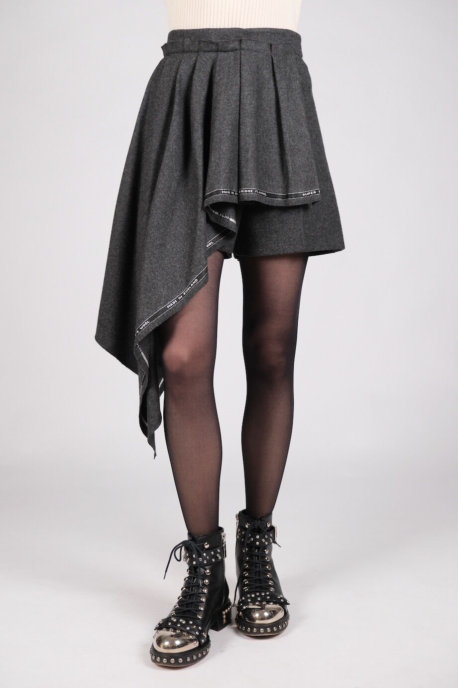 image 2 Юбка-шорты асимметричного кроя серого цвета