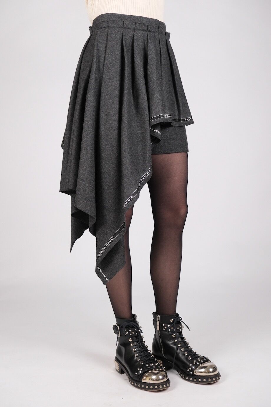 image 5 Юбка-шорты асимметричного кроя серого цвета