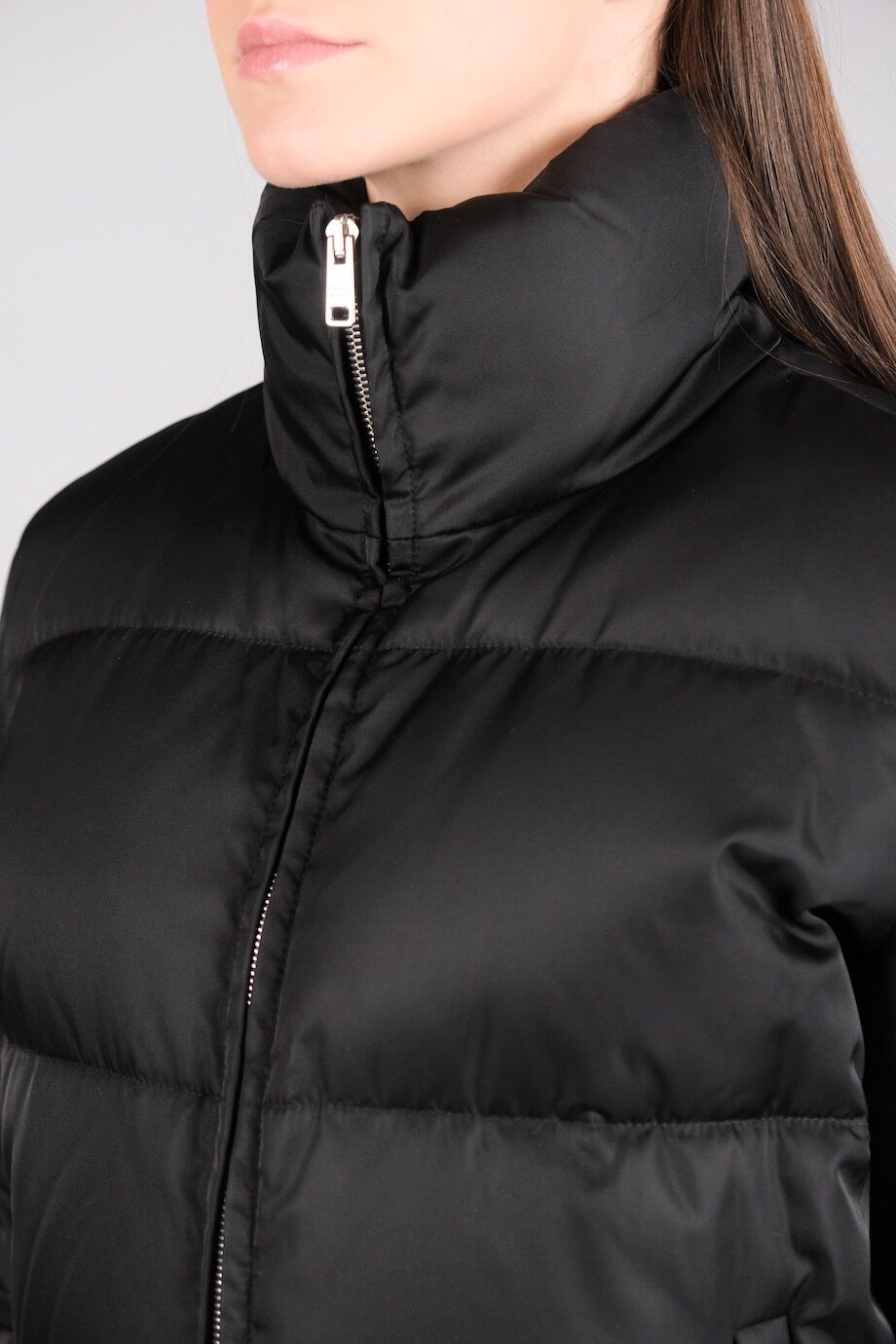 image 4 Пуховик черного цвета