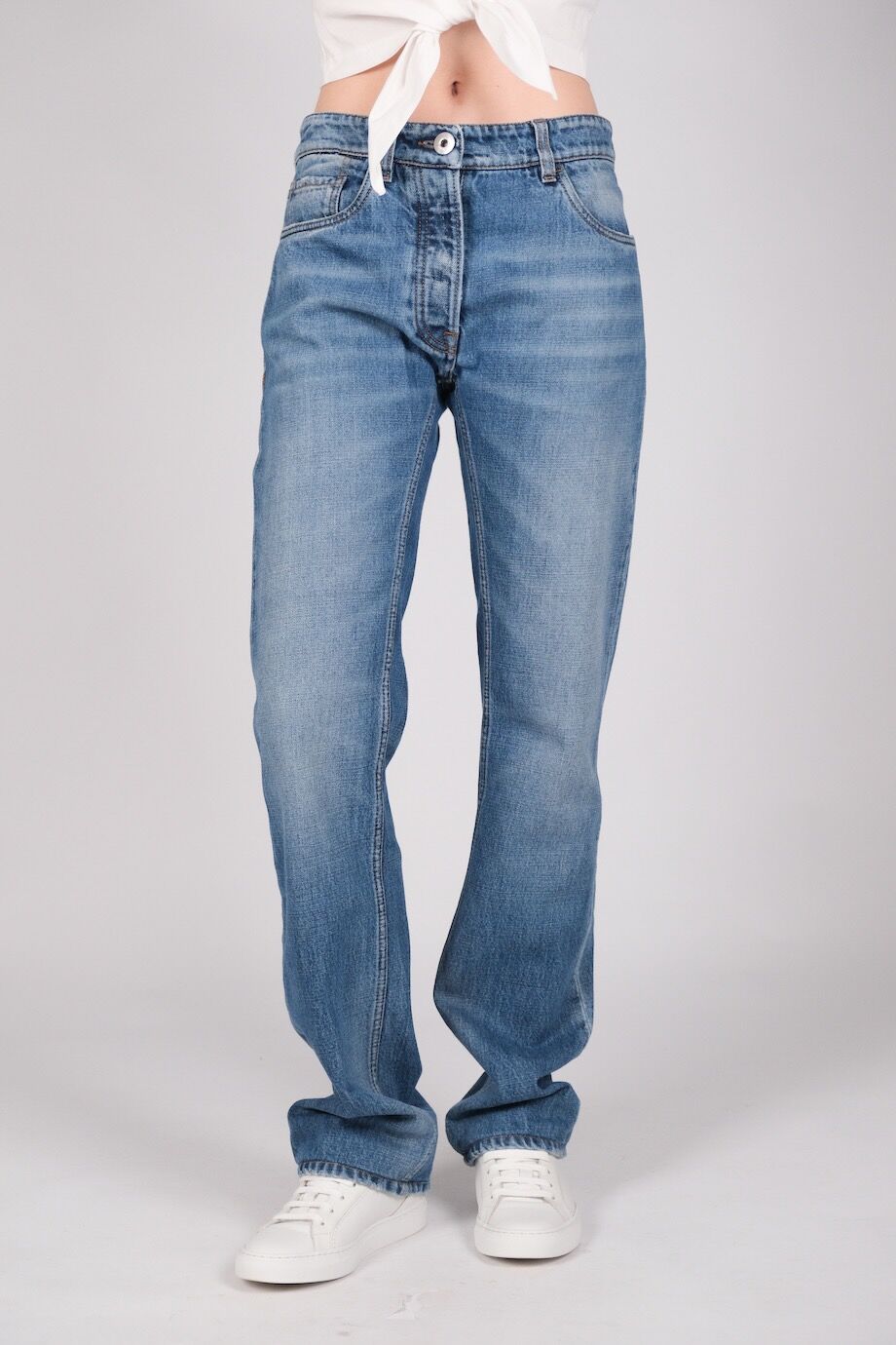 image 2 Джинсы голубого цвета со швами сзади