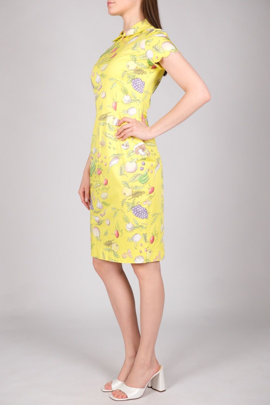 image 2 Платье желтого цвета с принтом