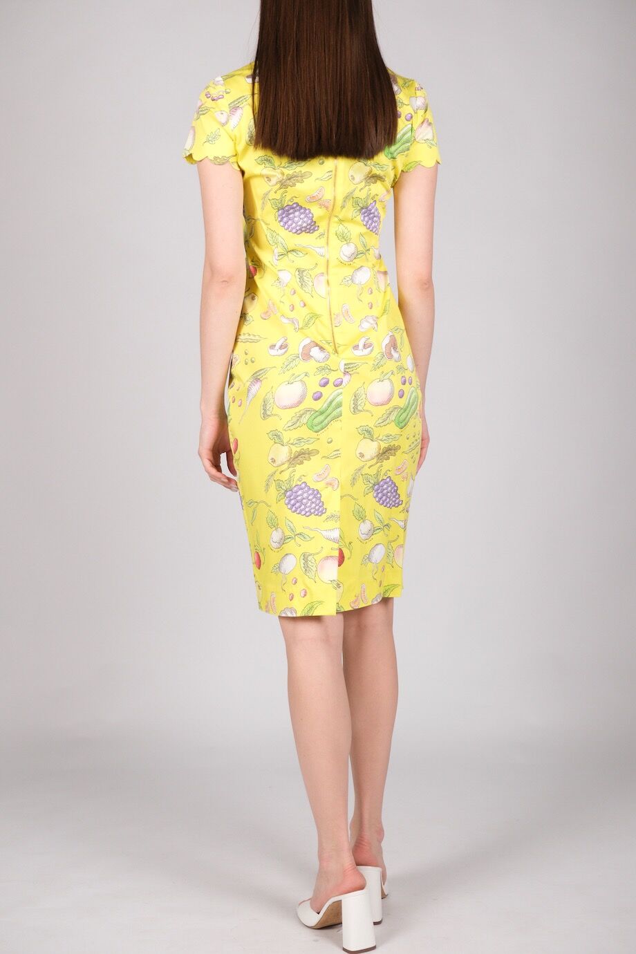 image 3 Платье желтого цвета с принтом