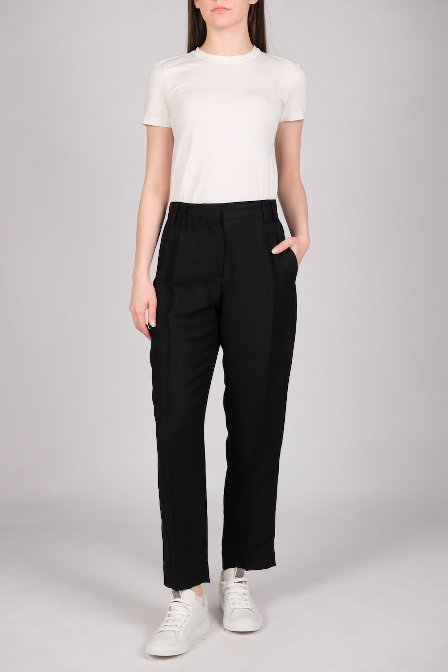 image 1 Брюки черного цвета с защипами