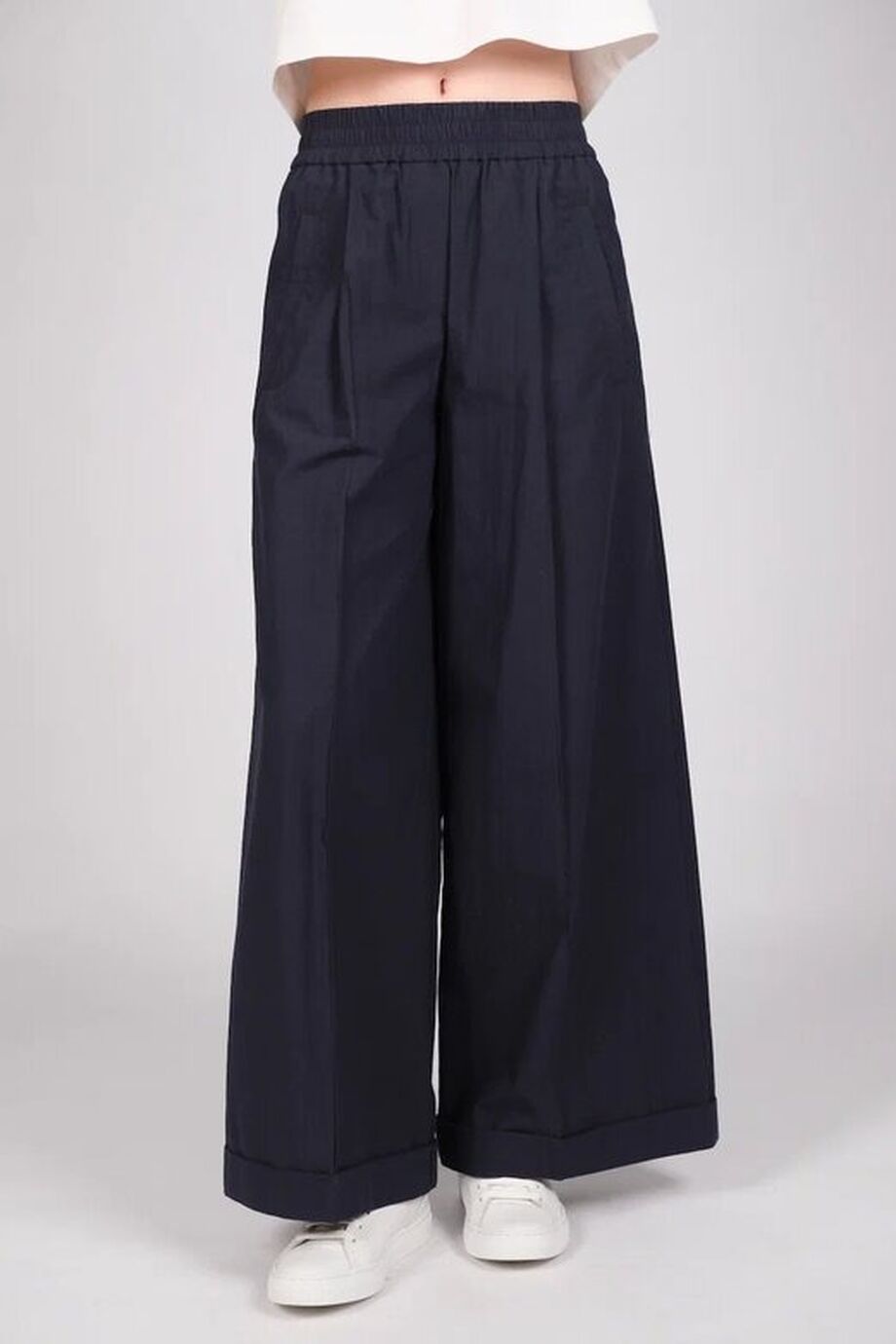 image 2 Брюки темно-синего цвета широкого кроя на резинке