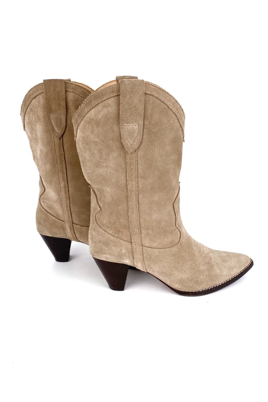 image 5 Замшевые казаки бежевого цвета на небольшом каблуке