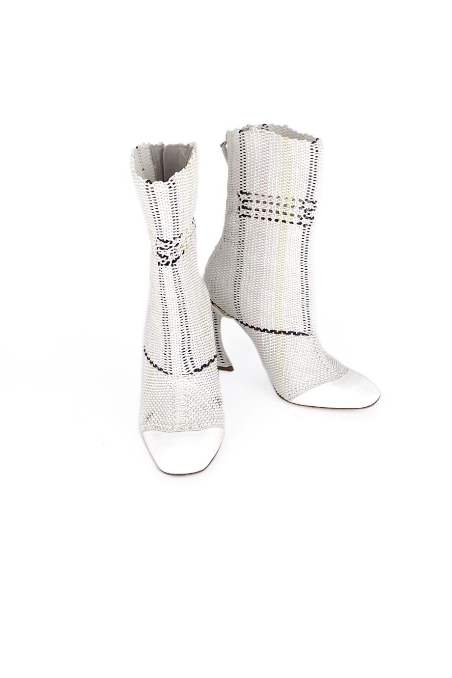 image 2 Плетеные ботильоны молочного цвета
