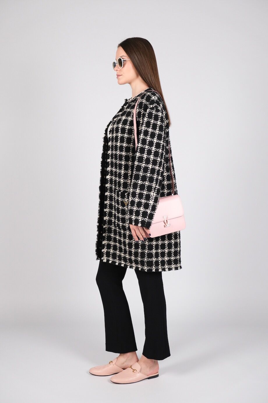 image 2 Пальто черного цвета в клетку