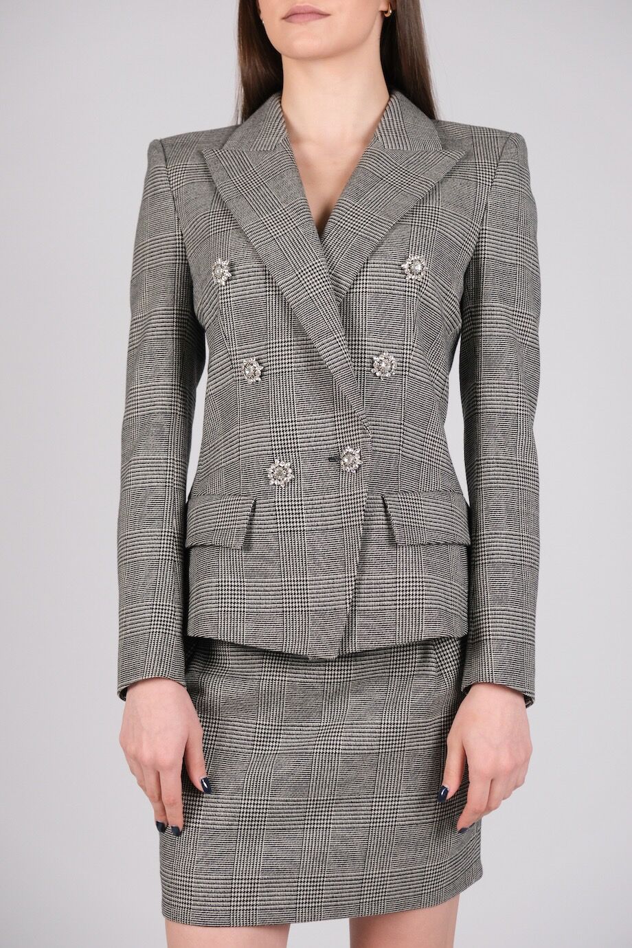 image 4 Костюм серого цвета в клетку