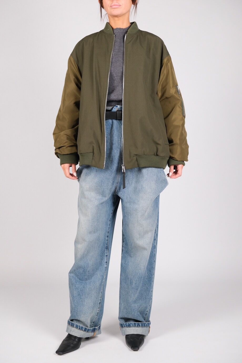 image 8 Бомбер цвета хаки комбинированный