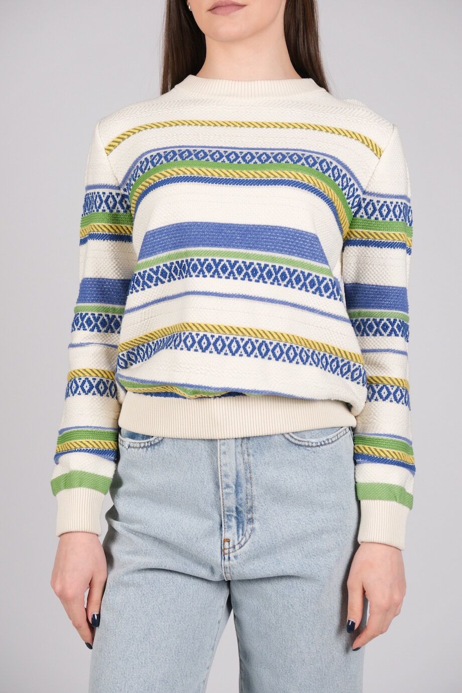 image 1 Джемпер молочного цвета с зелено-синим орнаментом
