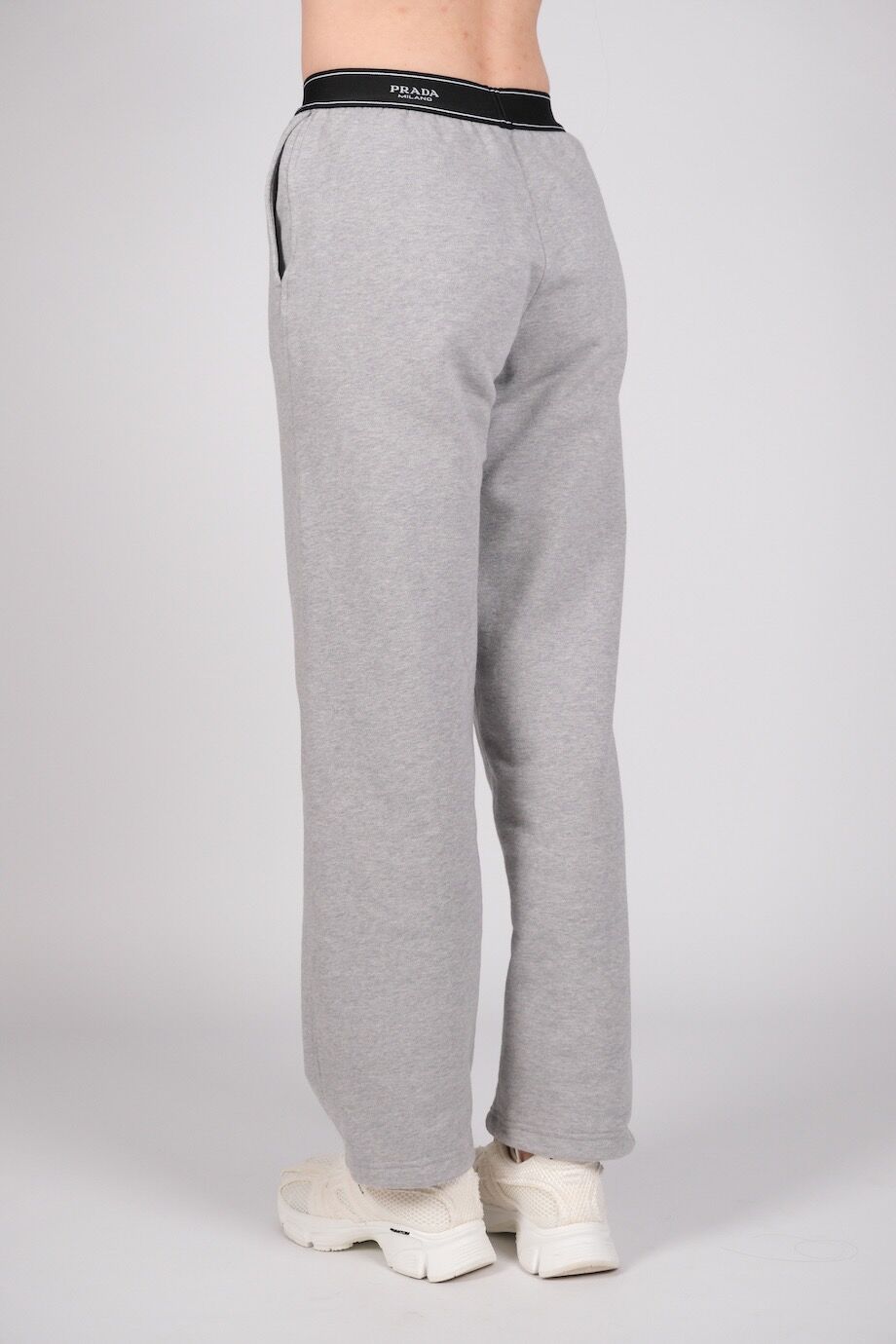 image 4 Спортивные брюки серого цвета