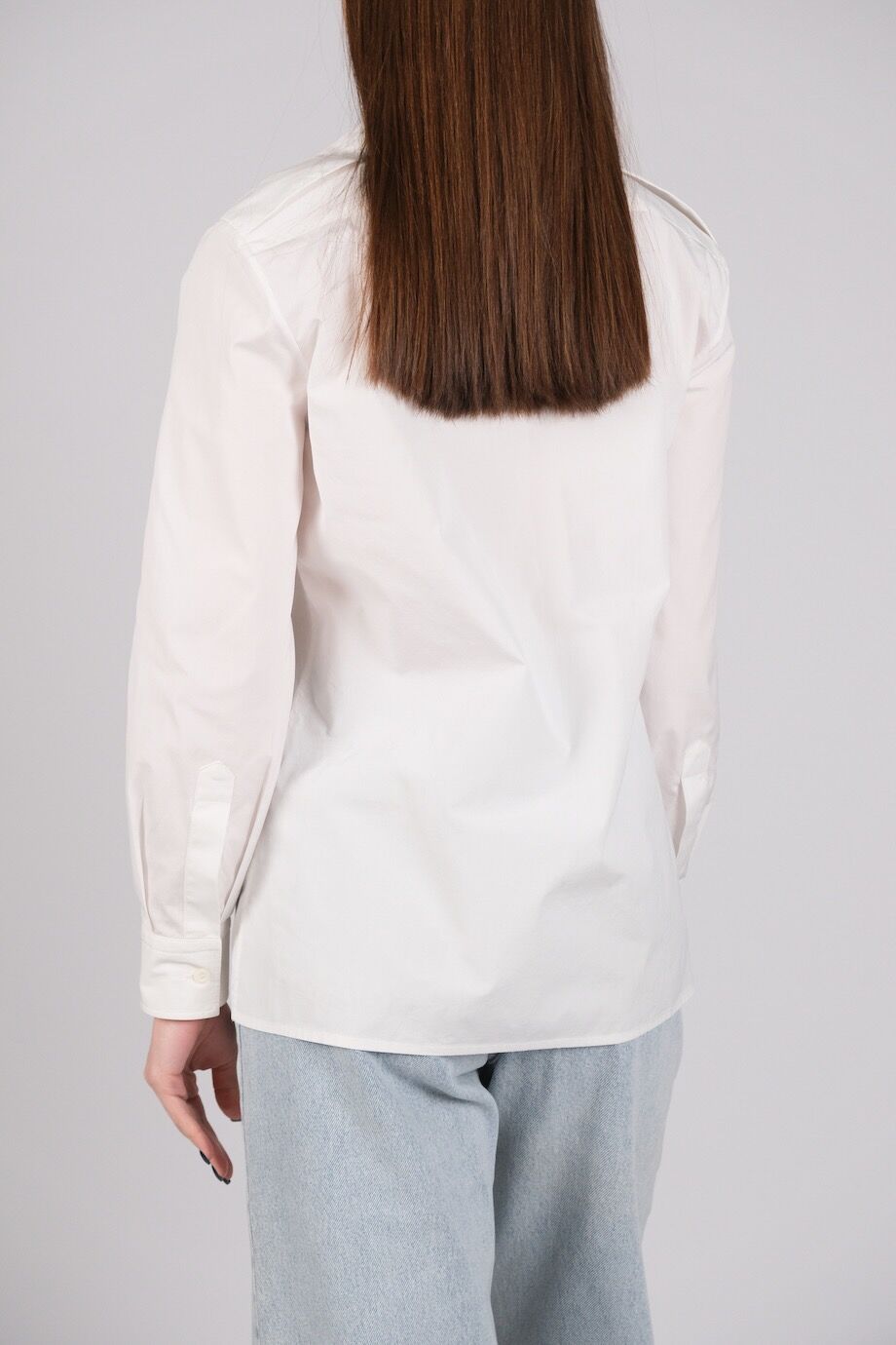 image 3 Рубашка белого цвета с погонами