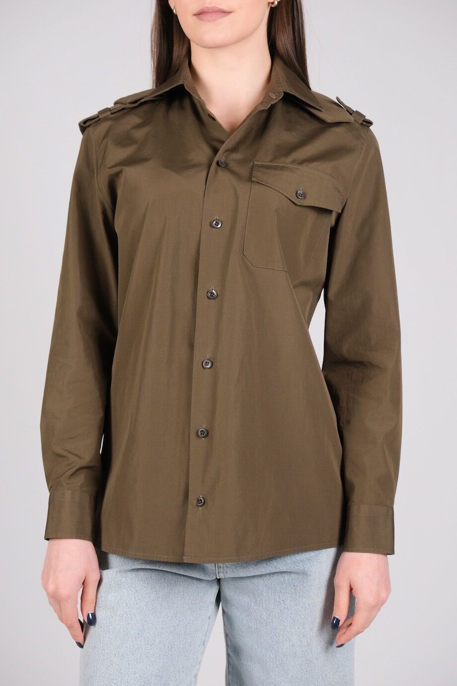 image 1 Рубашка цвета хаки с погонами