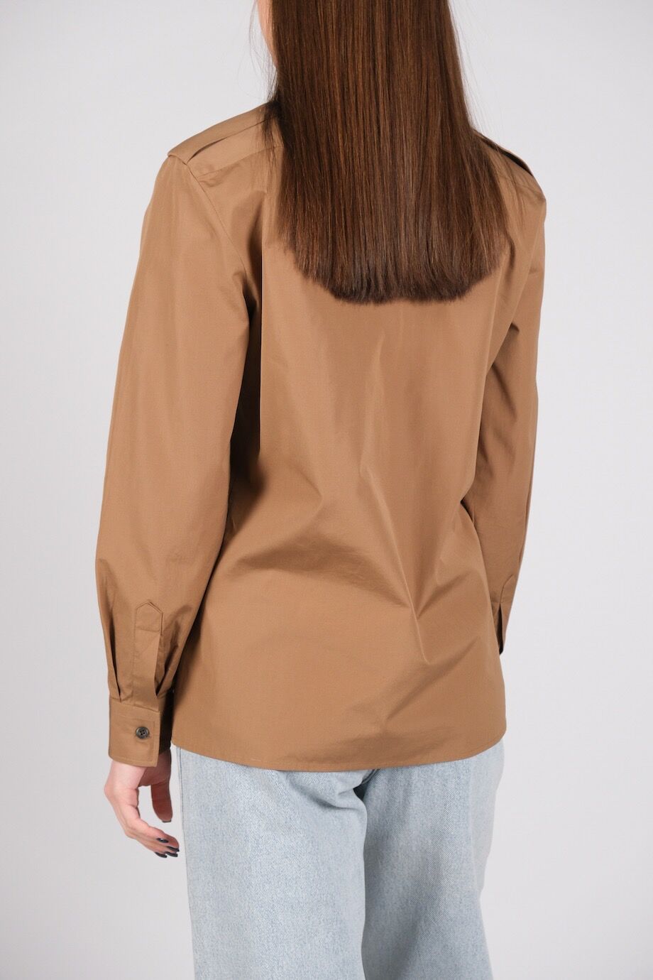 image 3 Рубашка карамельного цвета с погонами