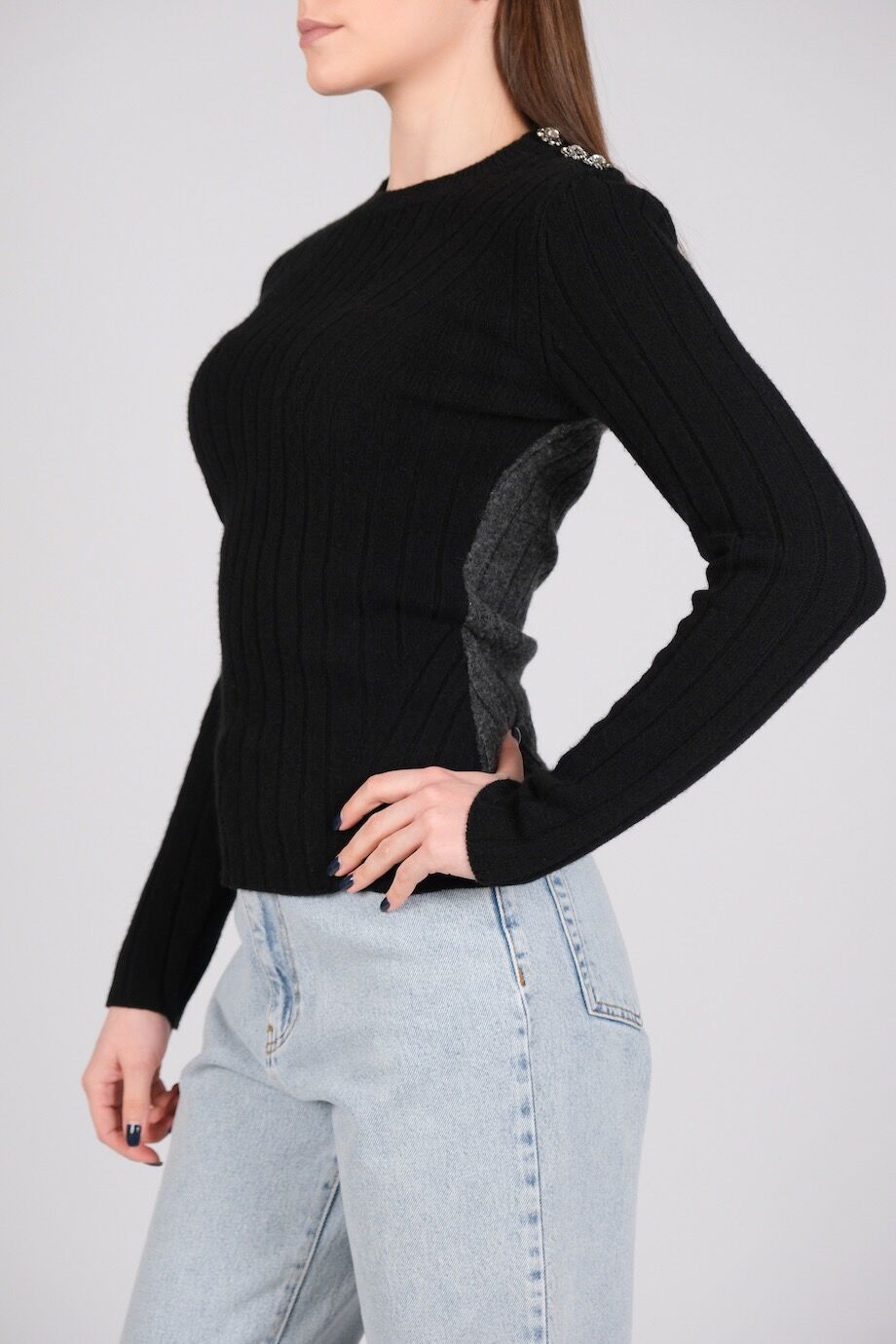 image 2 Джемпер черного цвета с декором