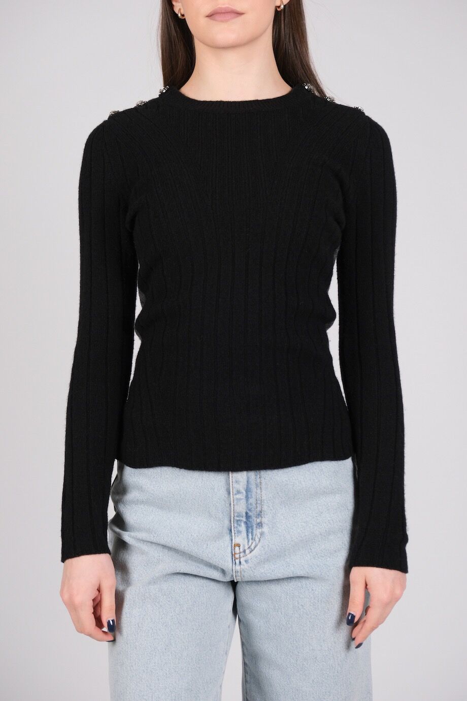 image 1 Джемпер черного цвета с декором