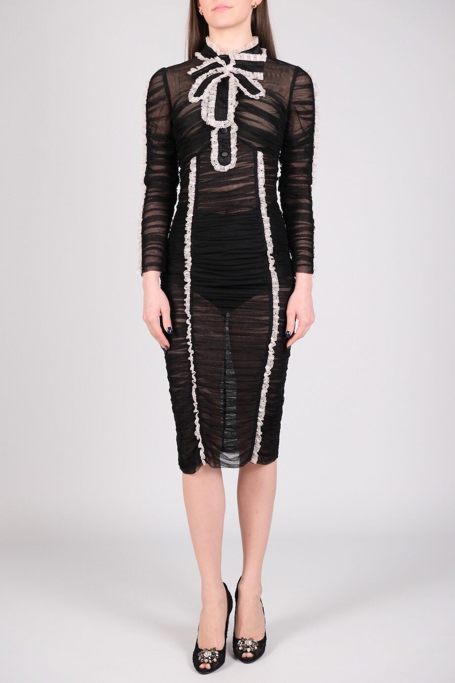 image 1 Платье черного цвета из сетки с драпировкой и кружевным кантом