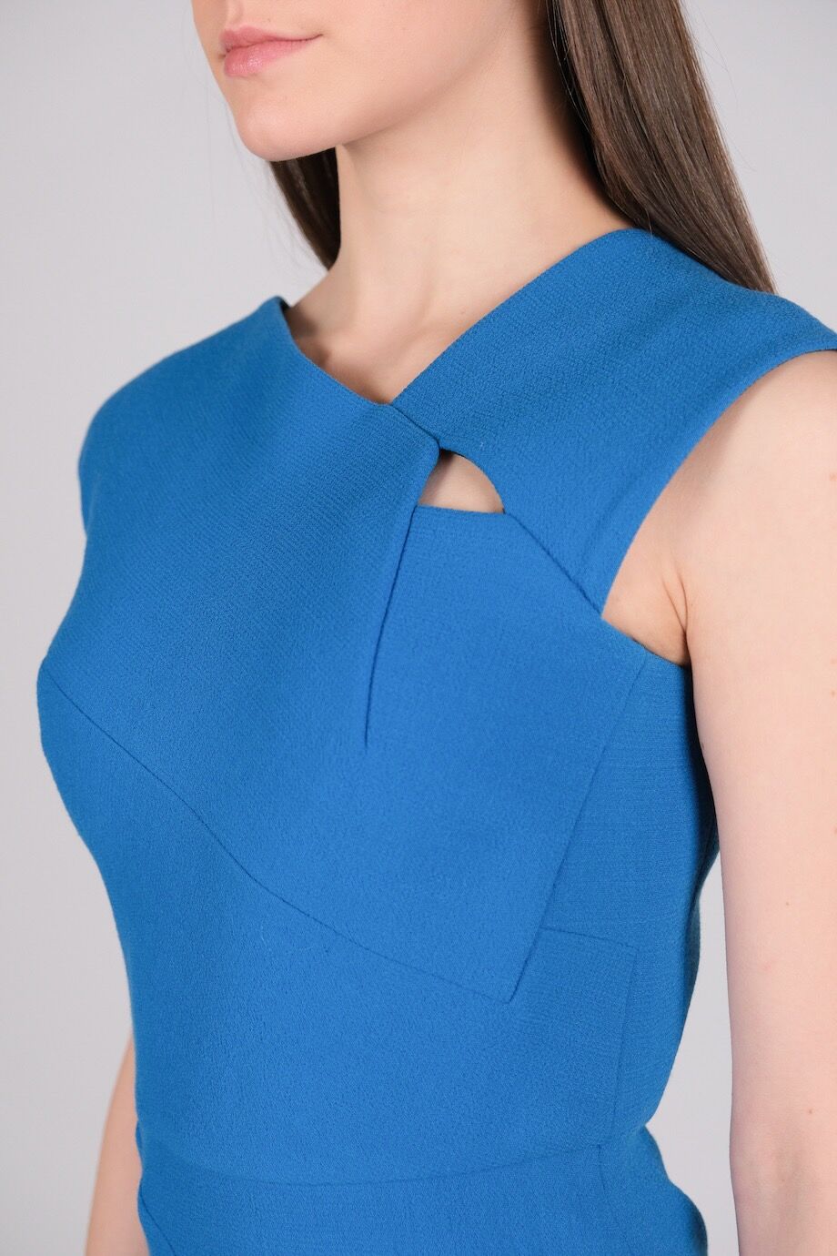 image 4 Платье ярко-синего цвета