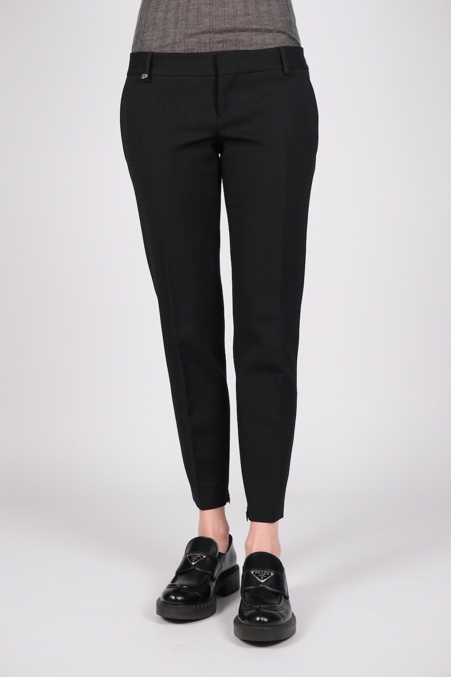 image 2 Брюки чёрного цвета на низкой посадке