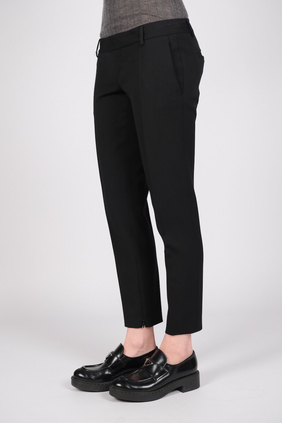 image 3 Брюки чёрного цвета на низкой посадке