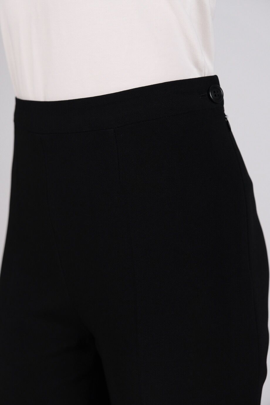 image 4 Брюки черного цвета со стрелками