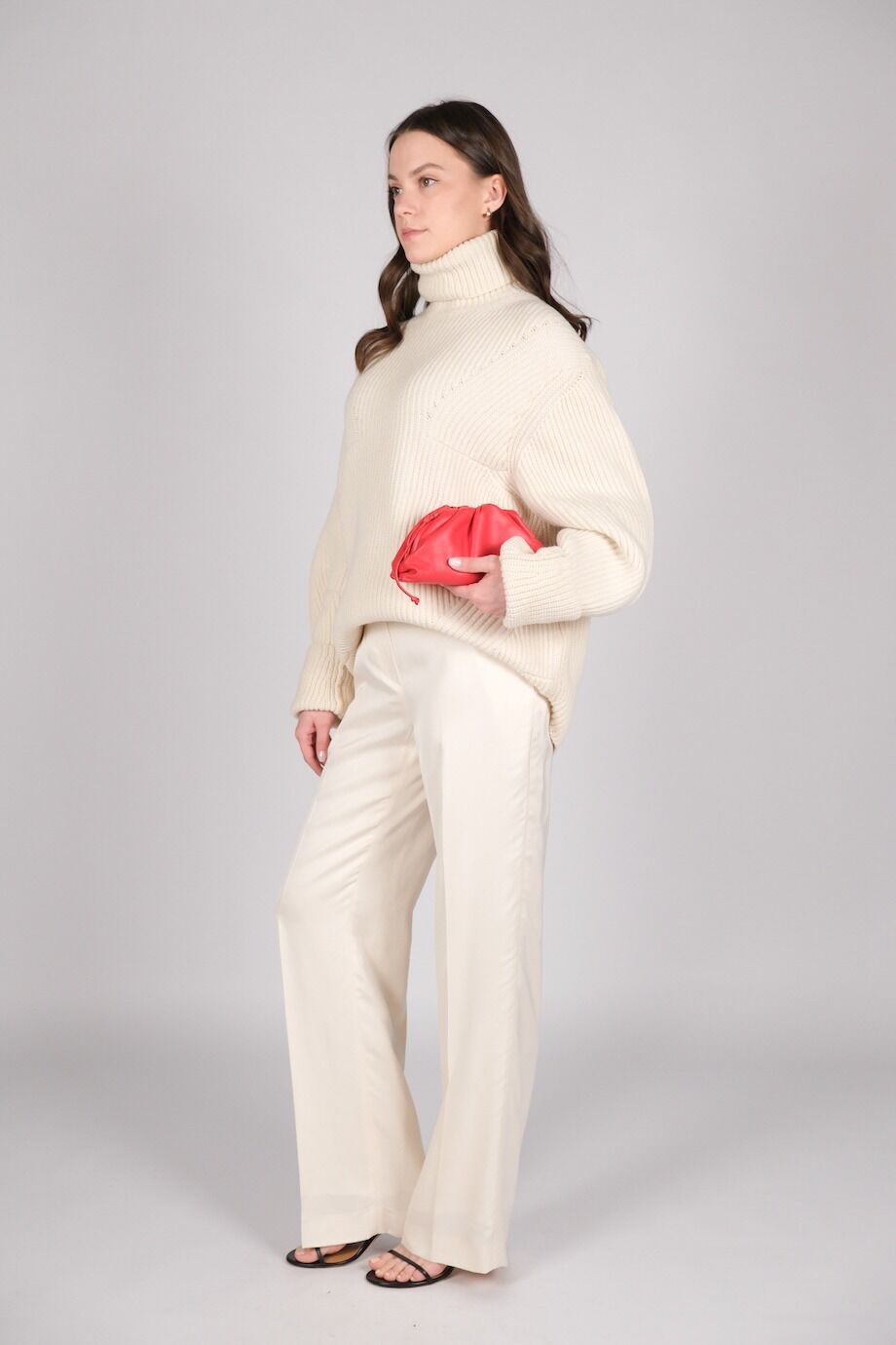 image 2 Брюки молочного цвета прямого кроя