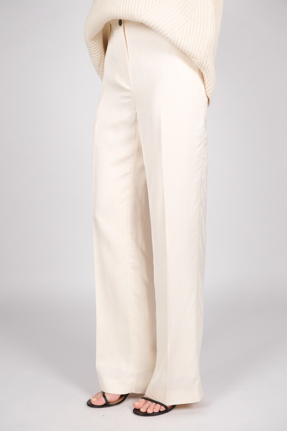 image 5 Брюки молочного цвета прямого кроя