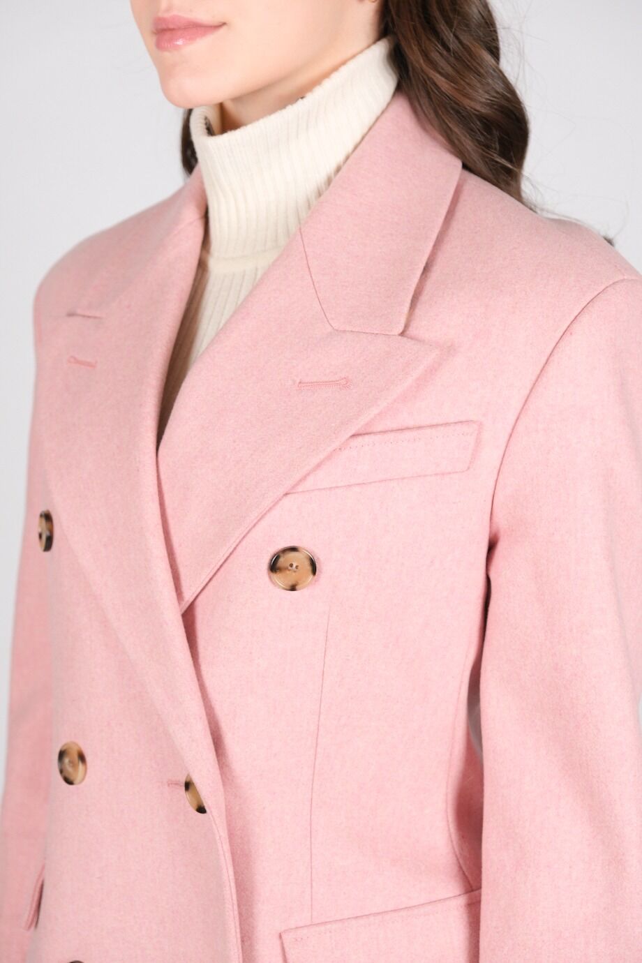 image 7 Пальто двубортное розового цвета
