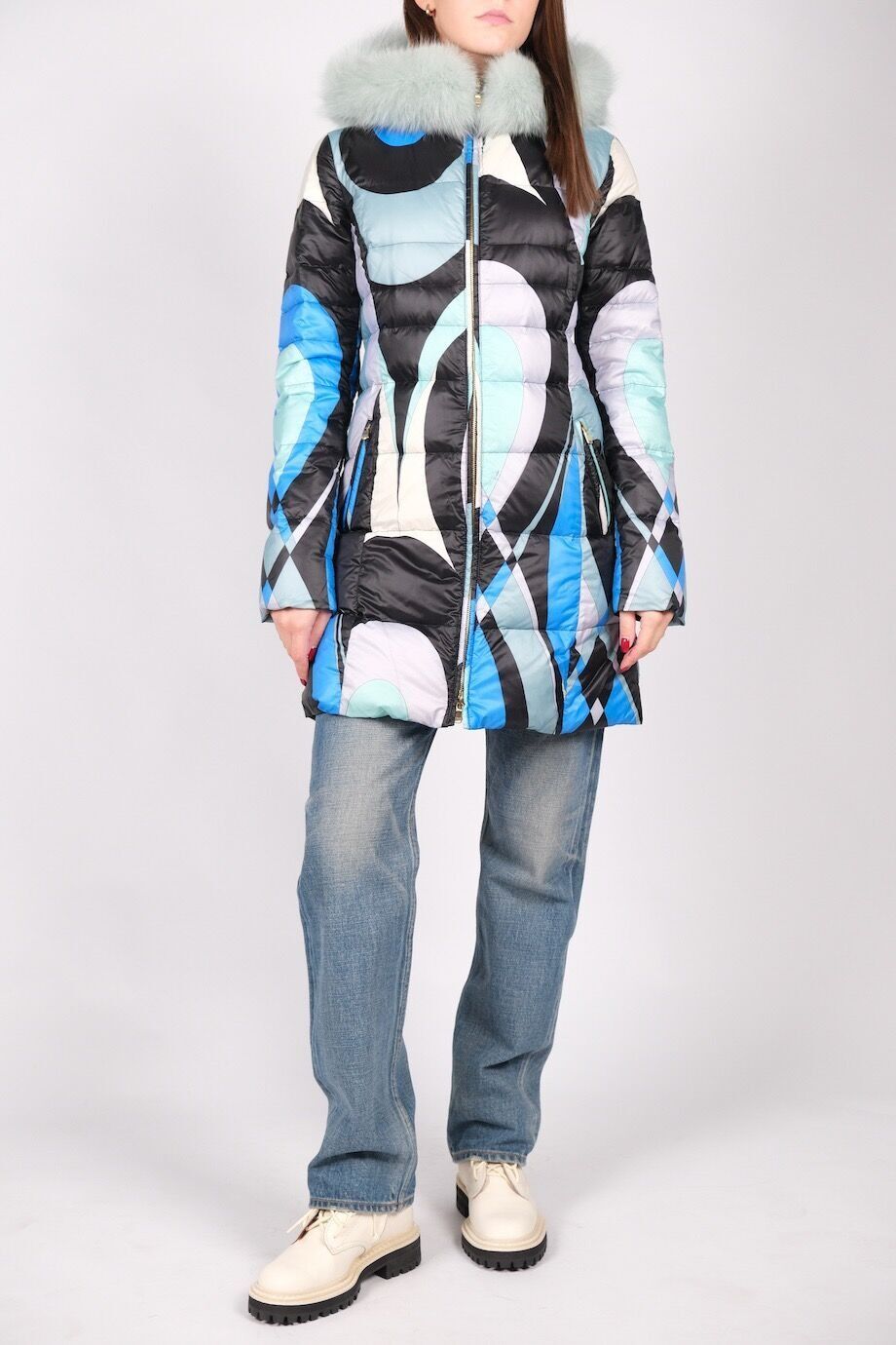 image 1 Пуховик с голубым орнаментом