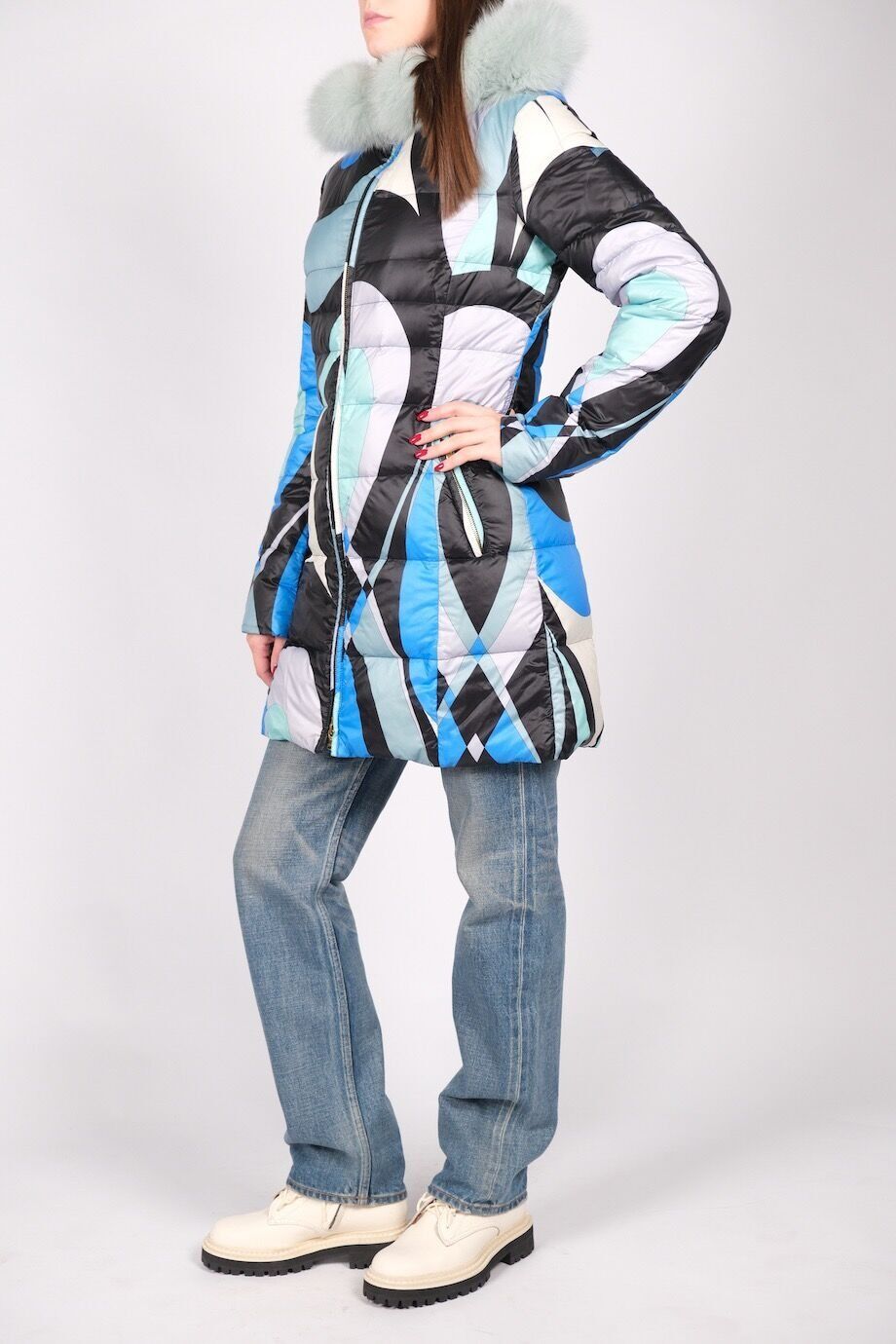 image 2 Пуховик с голубым орнаментом