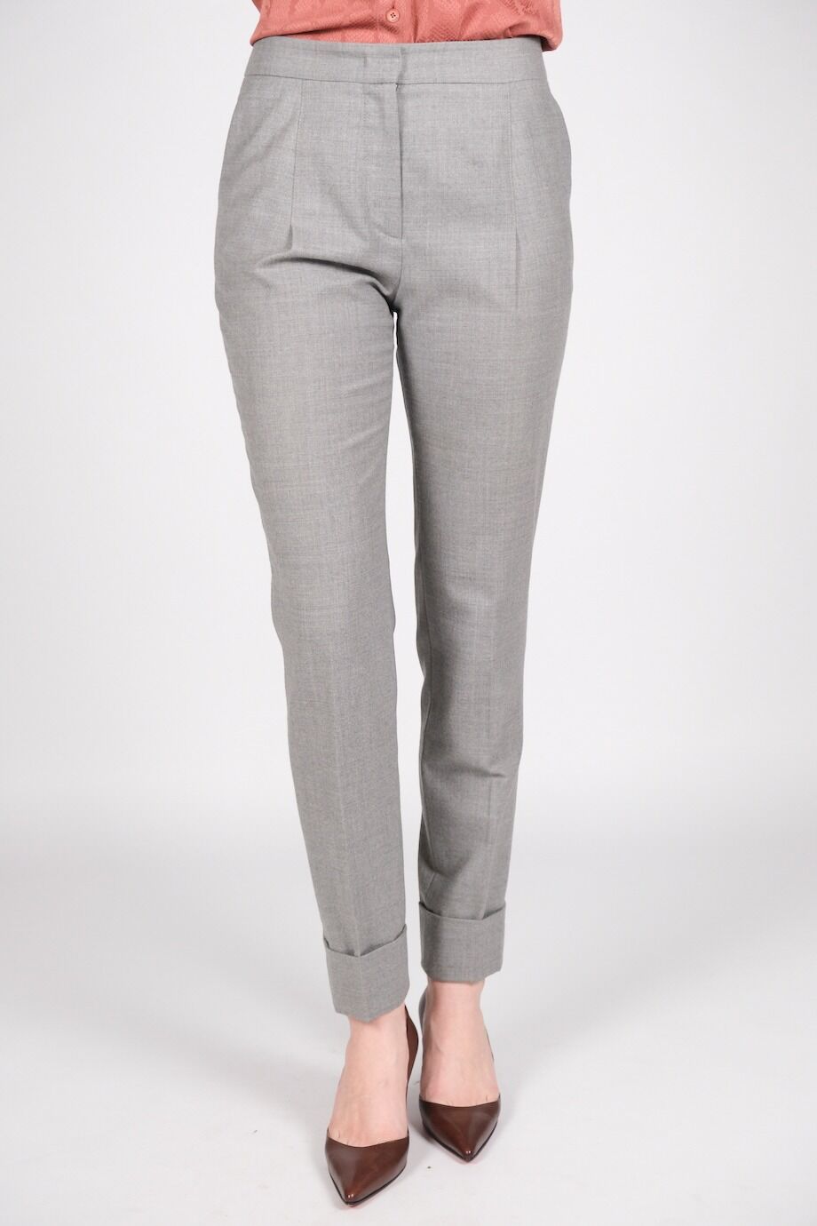 image 2 Брюки серого цвета со стрелками