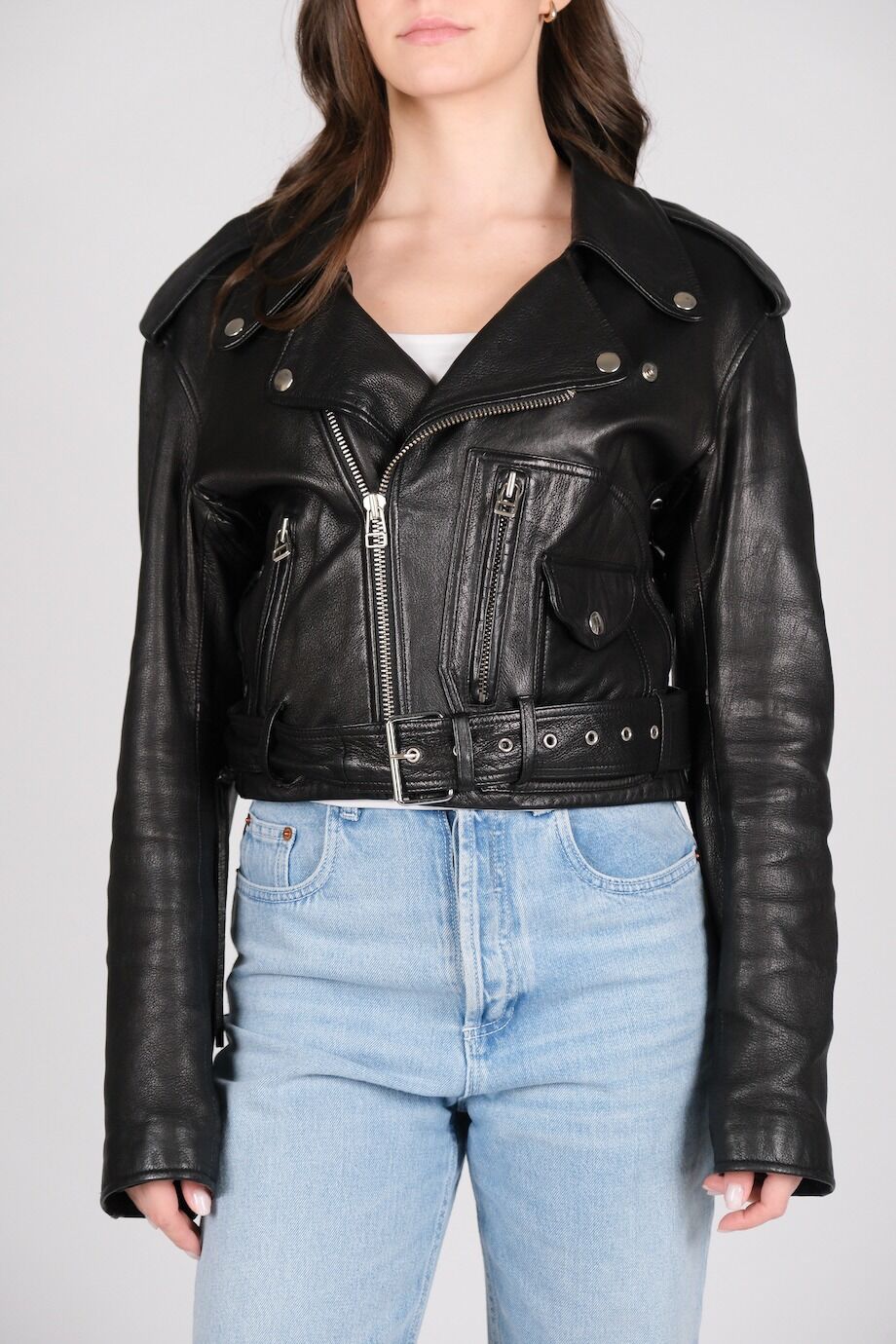 image 1 Кожаная куртка чёрного цвета